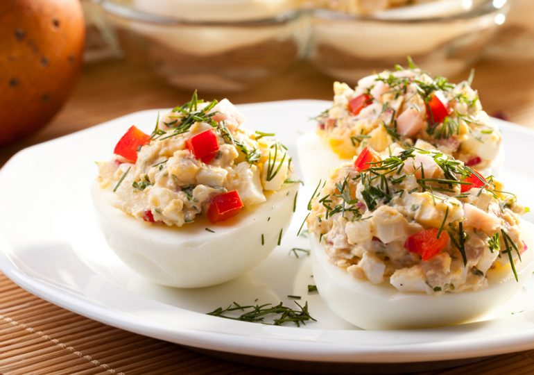 Huevos rellenos de atún: ¡Una receta para todo momento!
