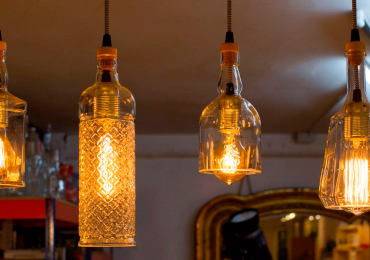 Transforma tus botellas en elegantes lámparas