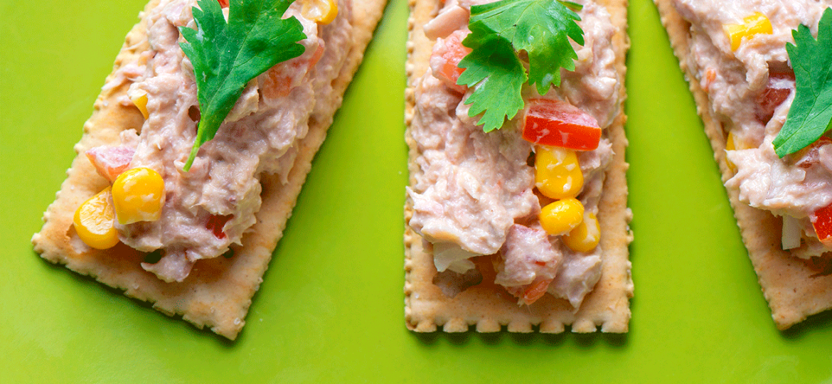 Hora de comer delicioso: 3 piqueos fáciles con atún