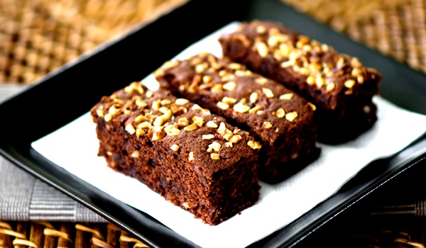 Postre dietético: Brownie de chocolate y almendras