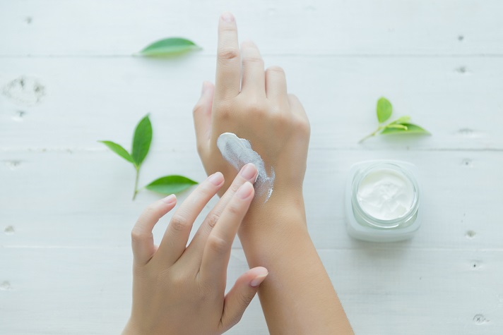 ¿Cómo cuidar la piel de las manos para mantenerlas hidratadas y jóvenes?