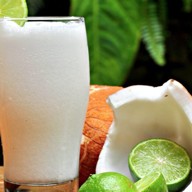 5 Cócteles Tropicales para Disfrutar en Casa ¡sin alcohol!