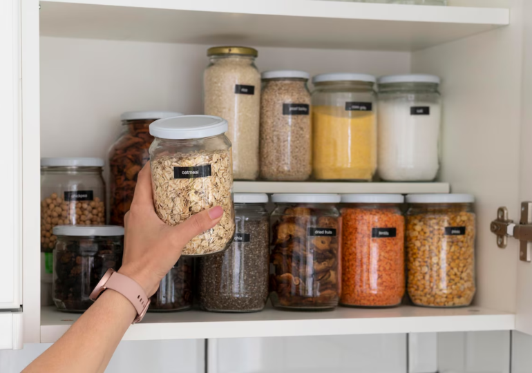 Cocina ordenada con el método Konmari